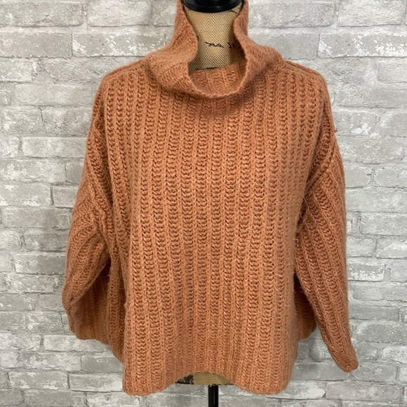 Free People Fluffy Fox oversized chunky high neck sweater - Picture 2 of 10